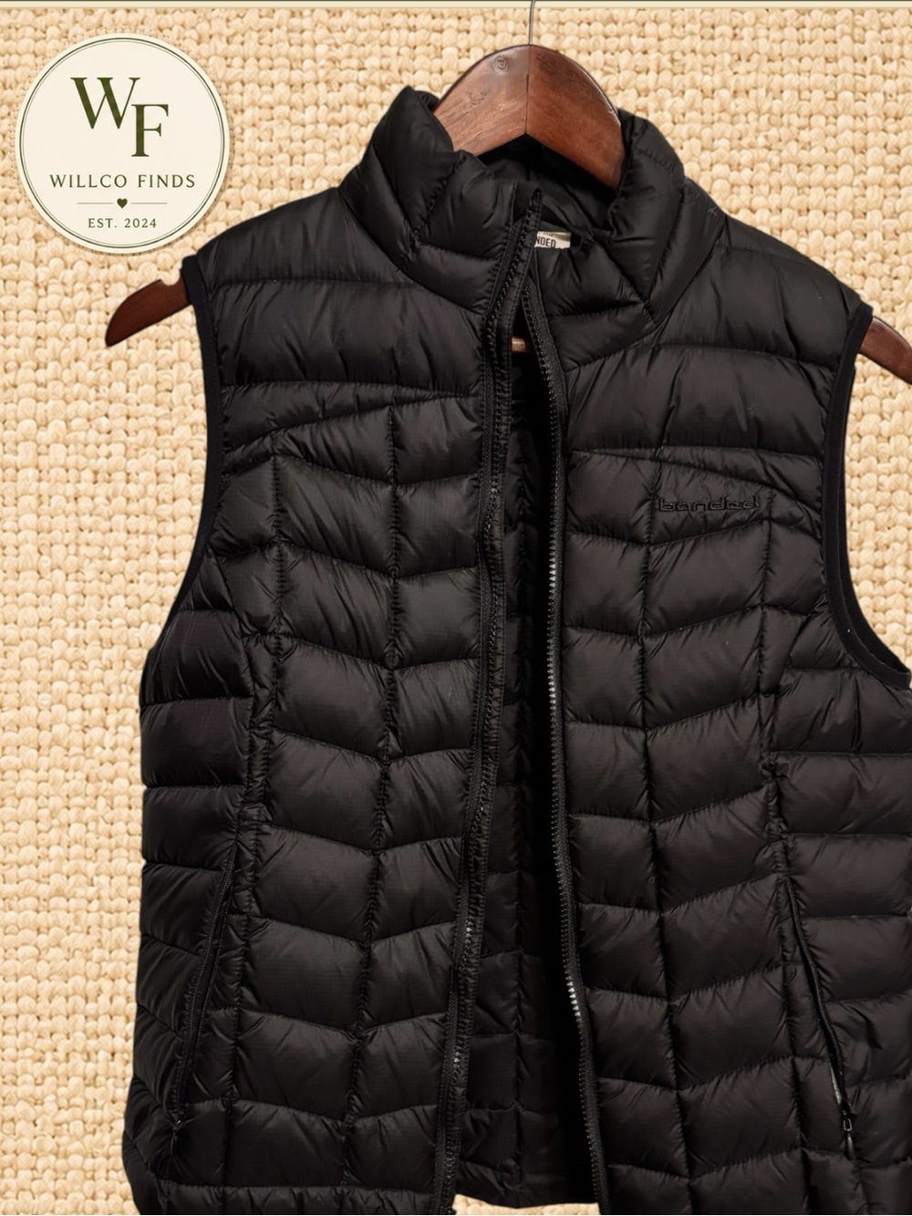 Banded Women’s Black Quilted Puffer Vest Size Small Lightweight Zip Pockets